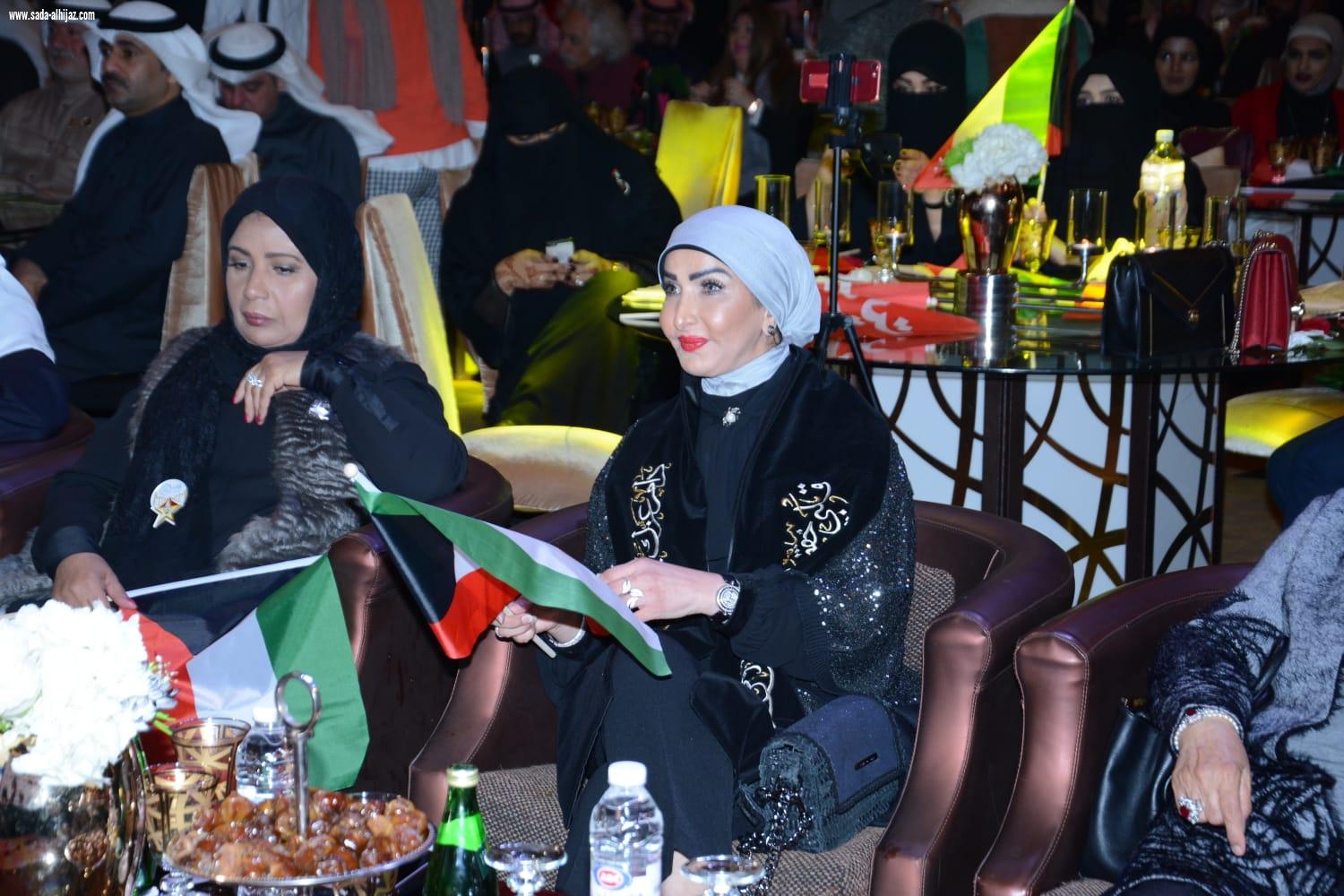 الشيخة انتصار الصباح تجمع شعراء الخليج في ( نعم صباح )